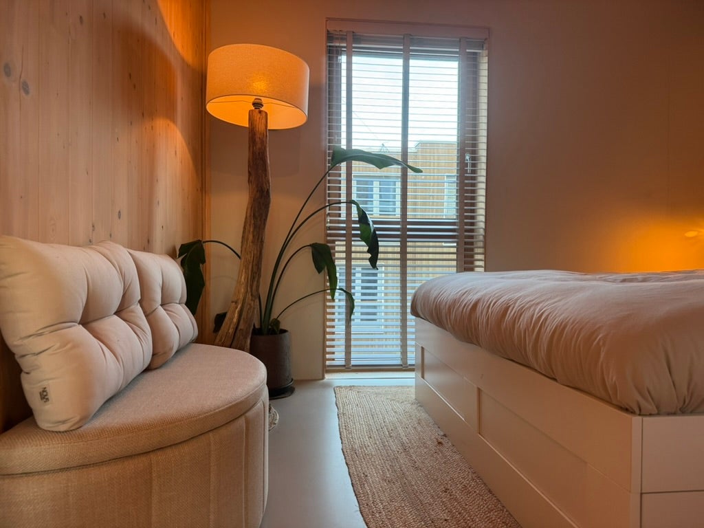 Woning te huur: Cola Debrotstraat, Amsterdam