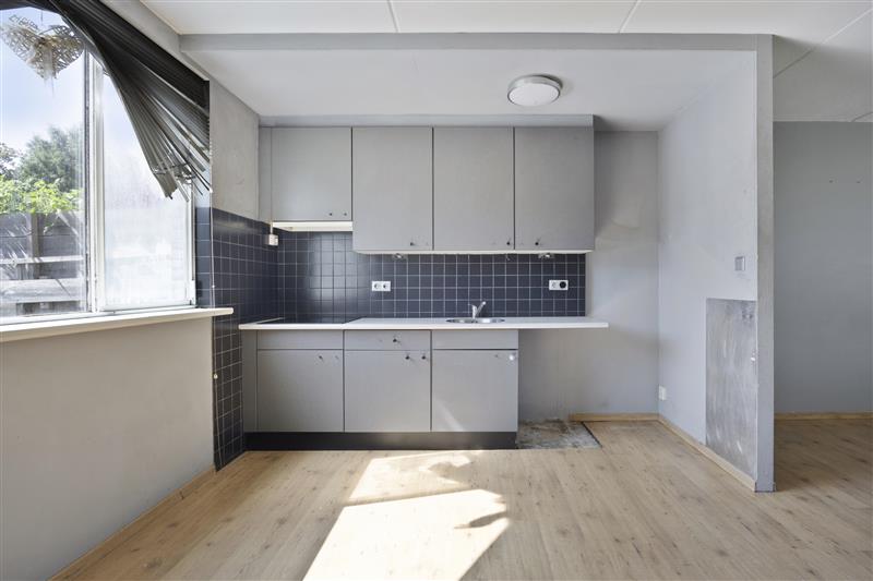 Tussenwoning te koop: Tonijnstraat 23, Almere