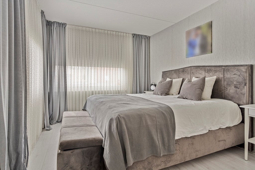 Vrijstaande woning te koop: Montferland 8, Emmeloord