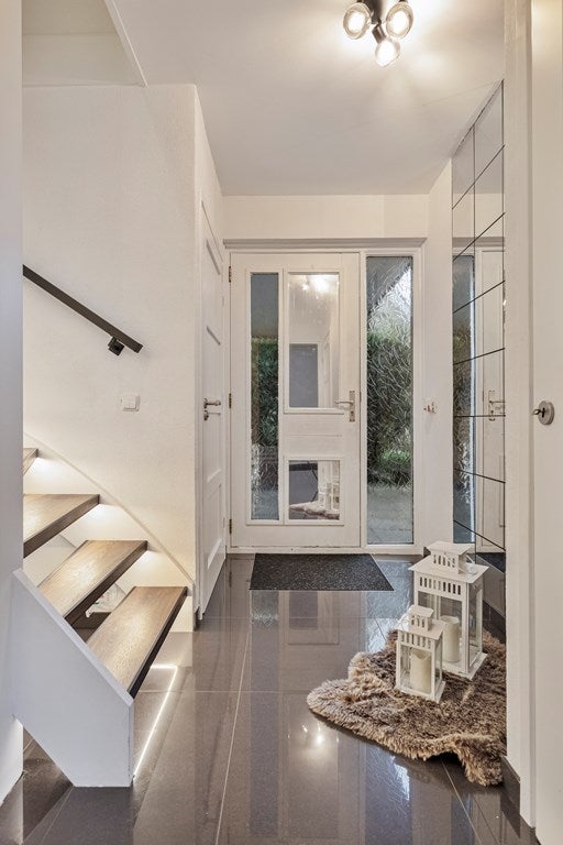 Vrijstaande woning te koop: Montferland 8, Emmeloord
