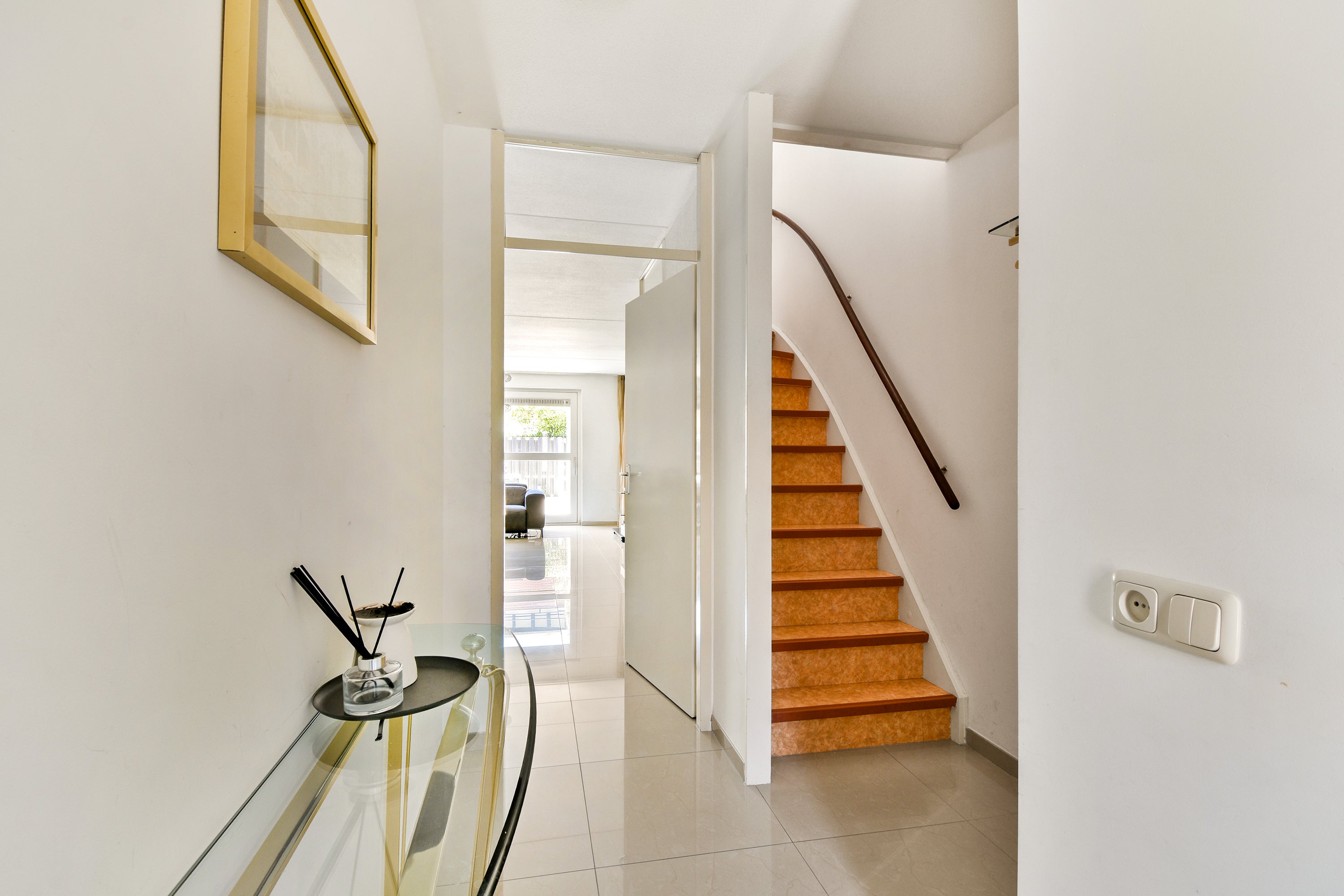 Tussenwoning te koop: Johanna van Duynstraat 17, Rotterdam