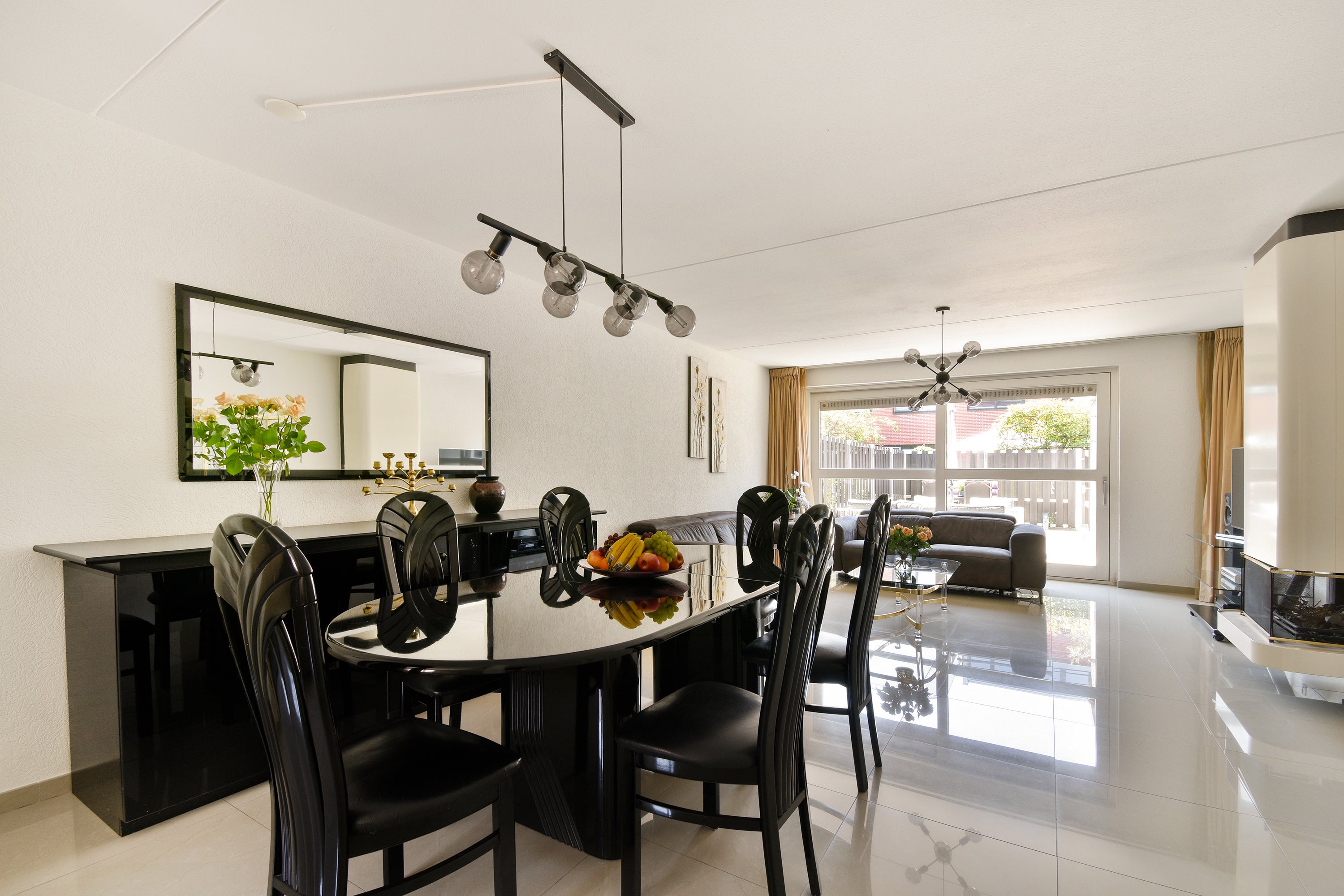 Tussenwoning te koop: Johanna van Duynstraat 17, Rotterdam