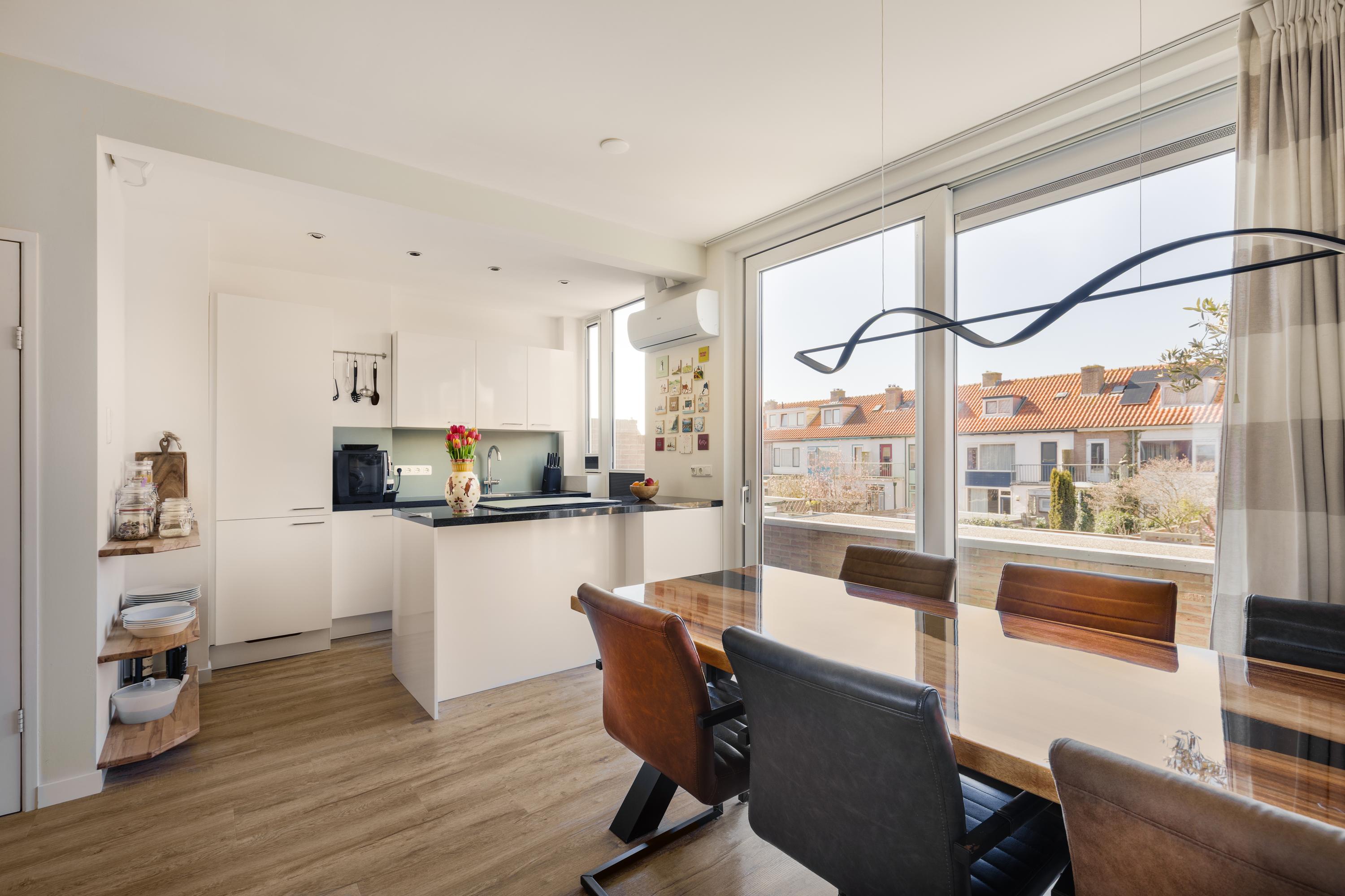 Appartement te koop: Vondelweg 110RD, Haarlem