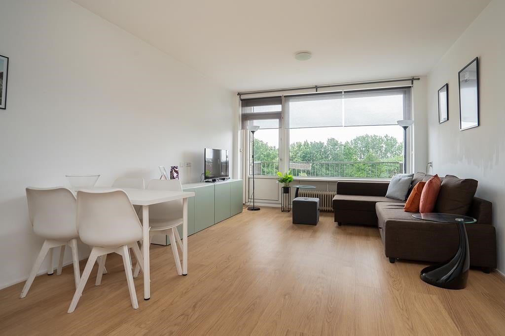 Te huur Appartement Mr. G. Groen van Prinstererlaan in Amstelveen