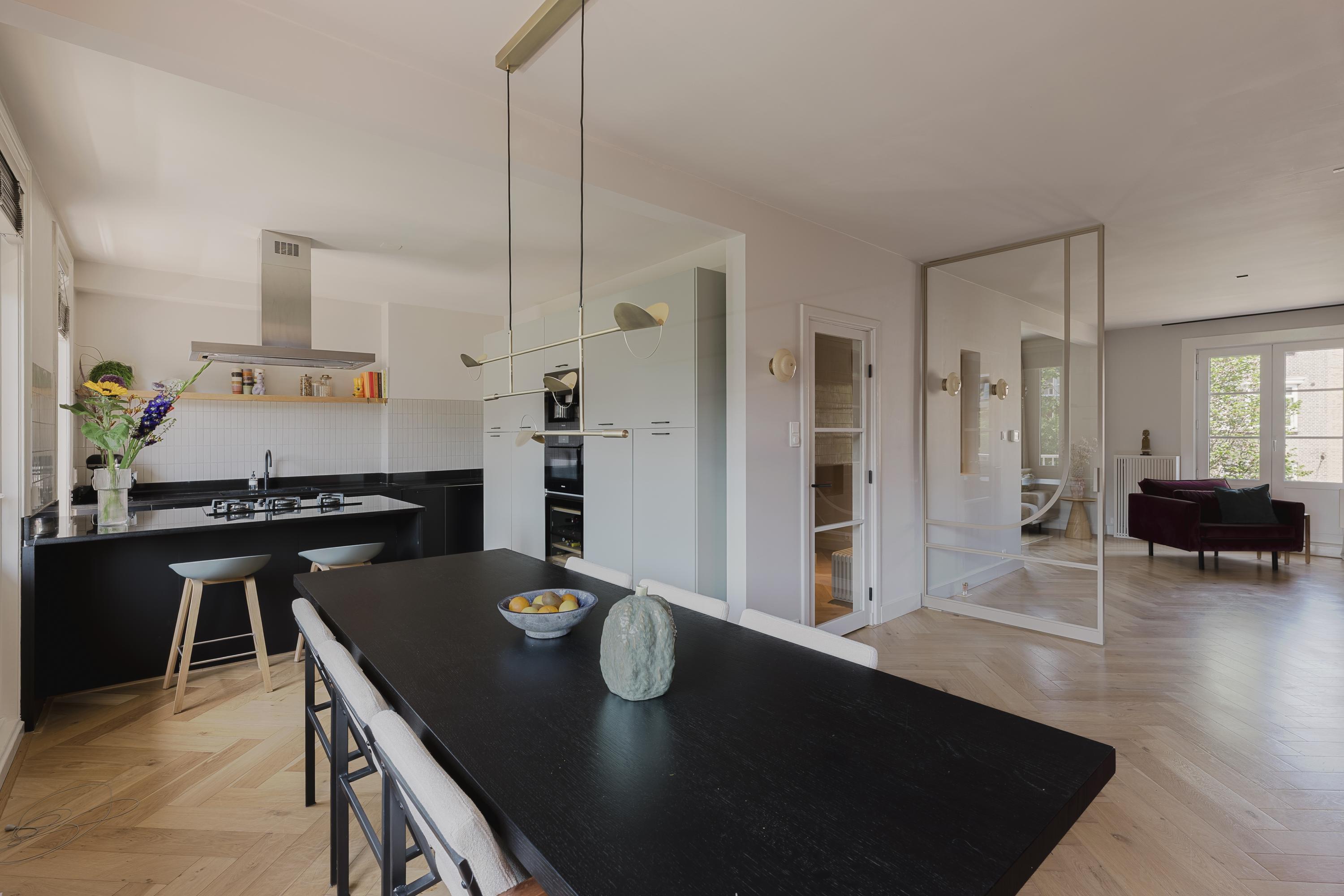 Flat Admiraal De Ruijterweg 291 3