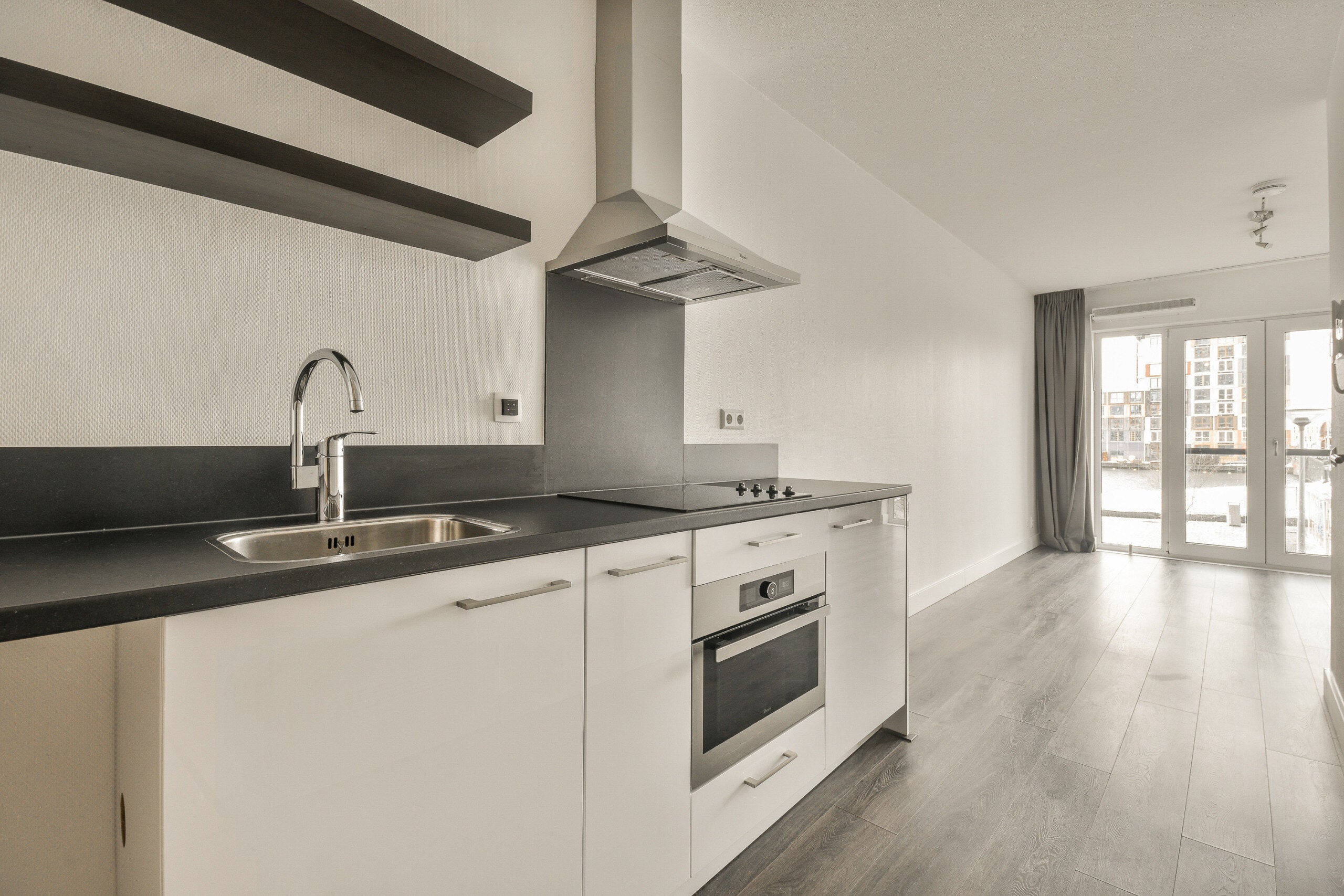 Studio te huur: Waldorpstraat 1170, 'S-Gravenhage