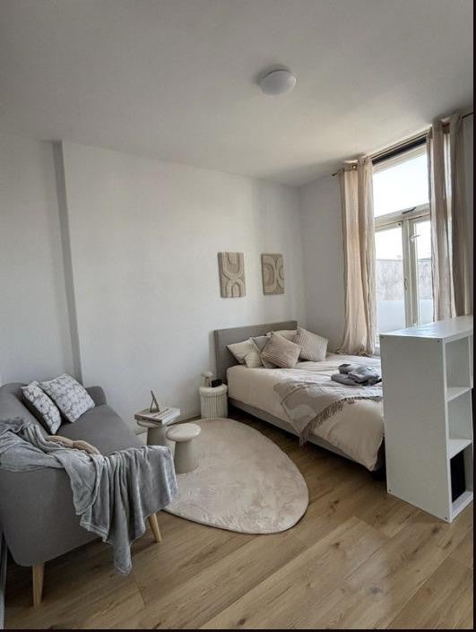 Woning te huur: Damstraat, Utrecht