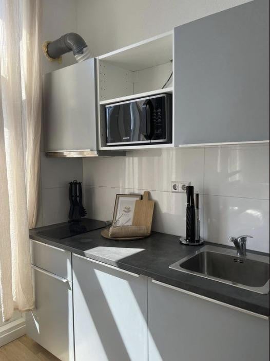 Woning te huur: Damstraat, Utrecht