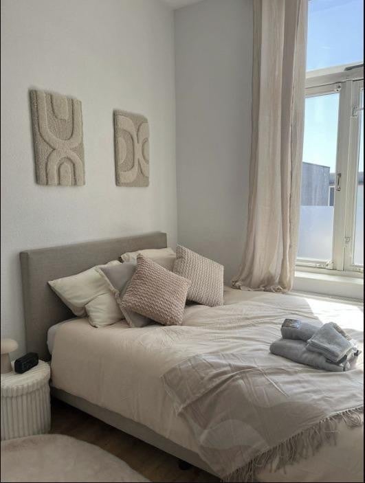 Woning te huur: Damstraat, Utrecht