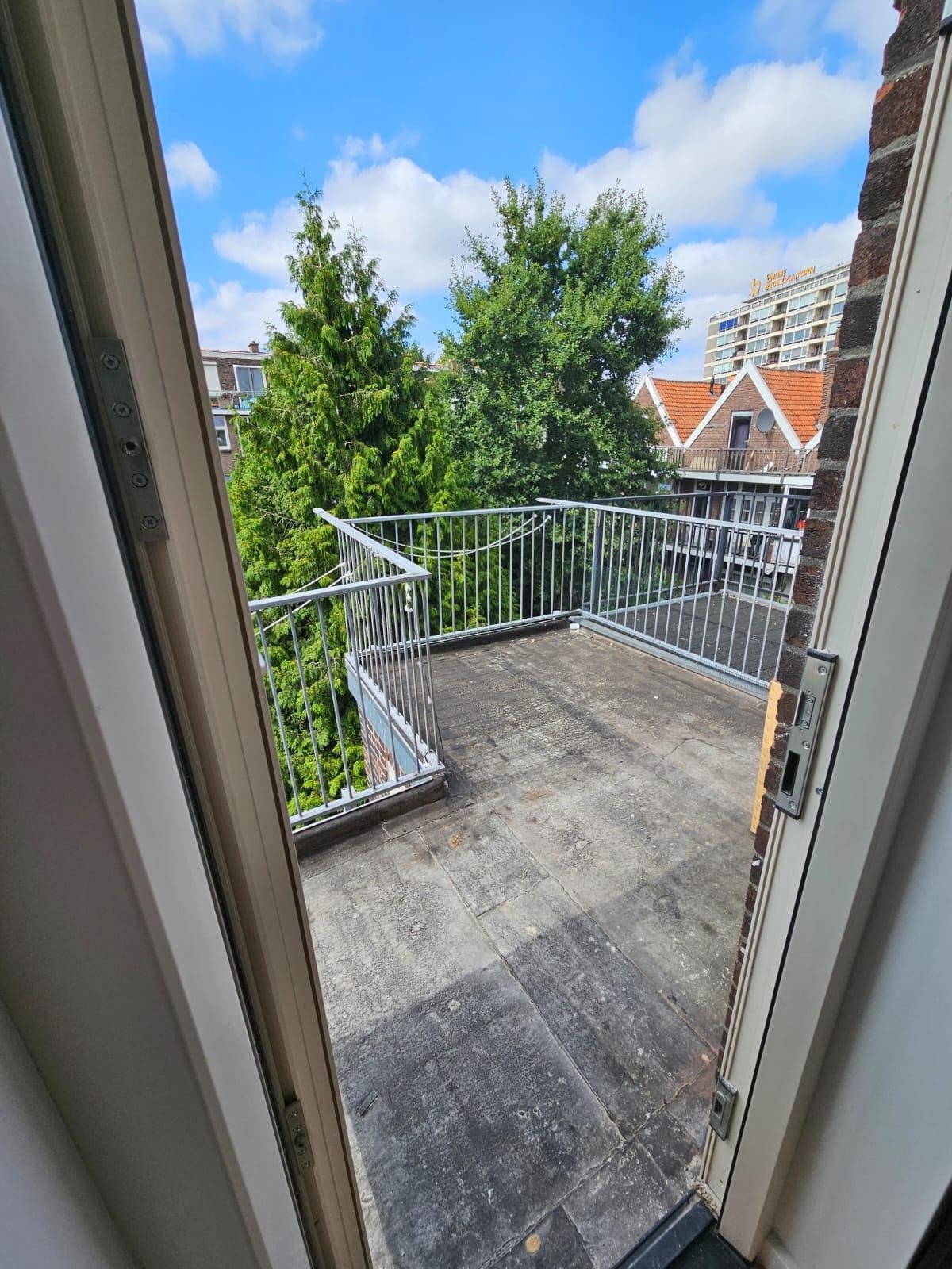 Appartement te huur: Emmastraat 11B, Rotterdam