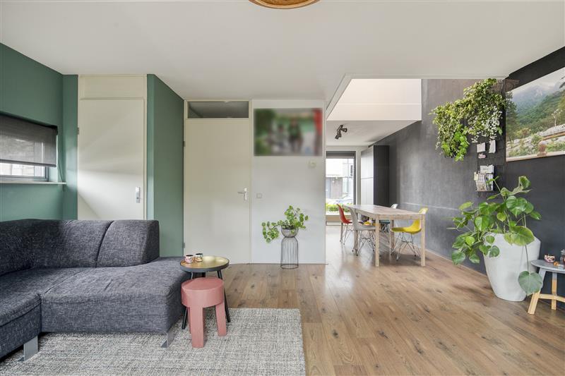 Hoekwoning te koop: Azorenweg 27, Almere