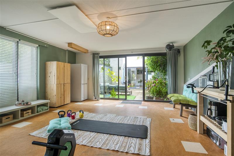 Hoekwoning te koop: Azorenweg 27, Almere