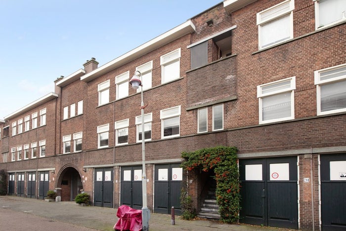 Te huur: Appartement Weissenbruchstraat 236 in Den Haag