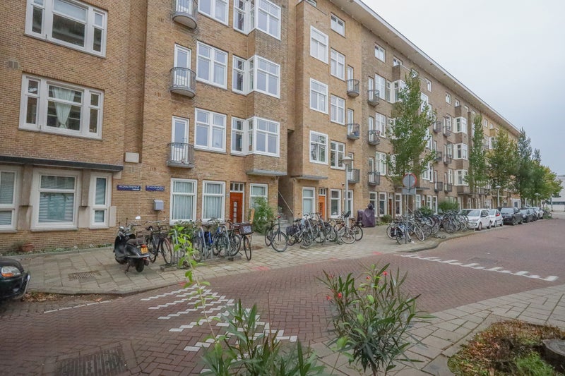Te huur Appartement Stadionplein 43 2 in Amsterdam
