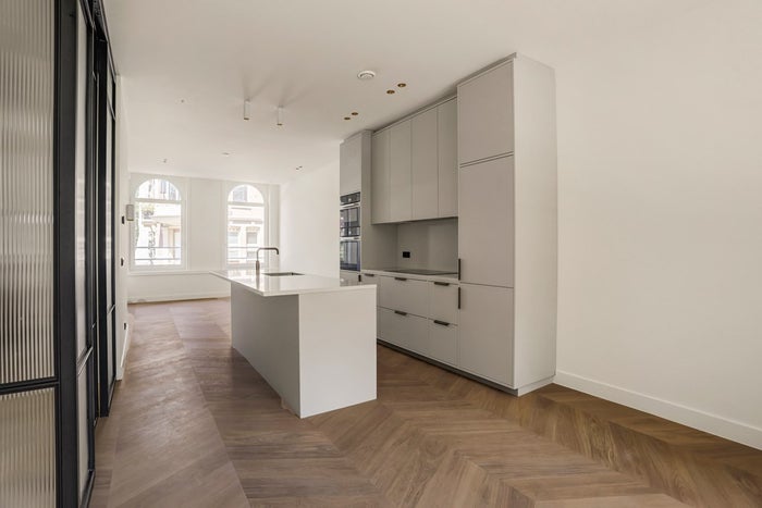 Te huur: Appartement Van Eeghenstraat 31 A in Amsterdam