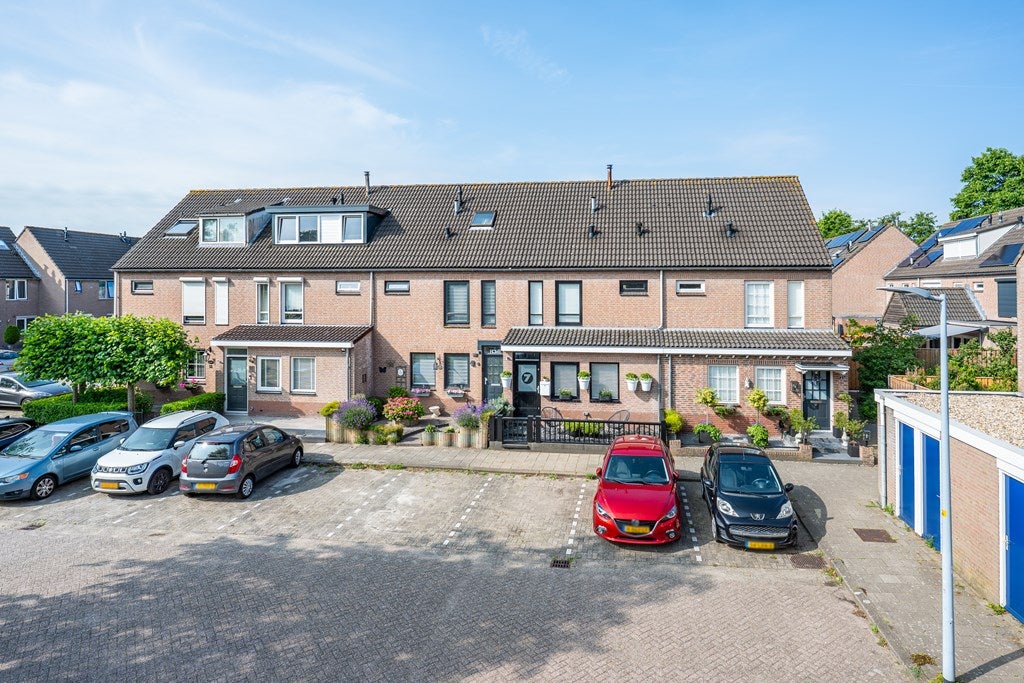Tussenwoning te koop: Muntstraat 7, Lisserbroek
