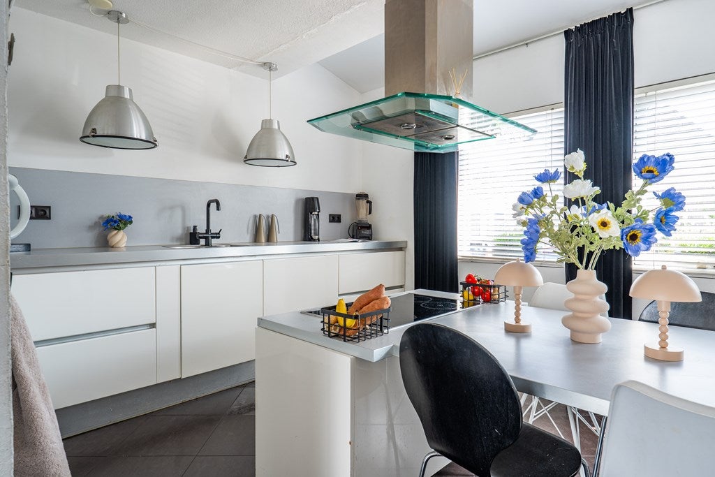 Tussenwoning te koop: Muntstraat 7, Lisserbroek