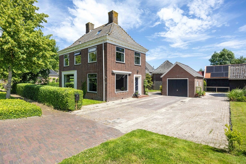 Huis Hoendiep 45 in Enumatil