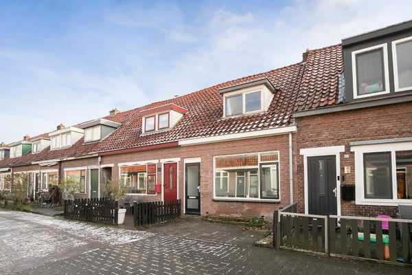 Huis Bernhardus Bumastraat in Leeuwarden