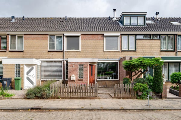 Huis te koop Rivierenlaan 101 in Rozenburg voor € 315.000