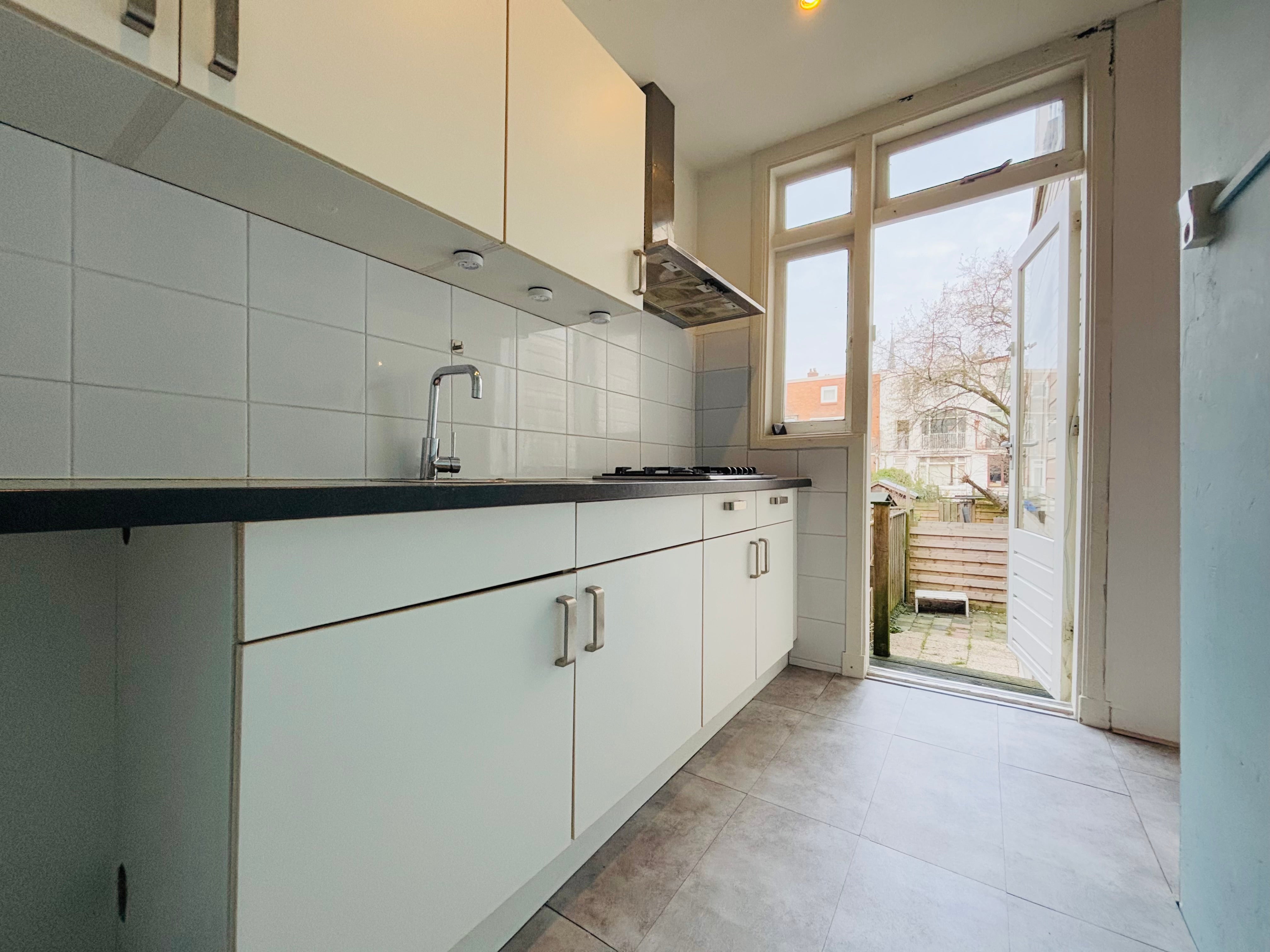 Studio te huur: Copernicusplein 1B, Schiedam