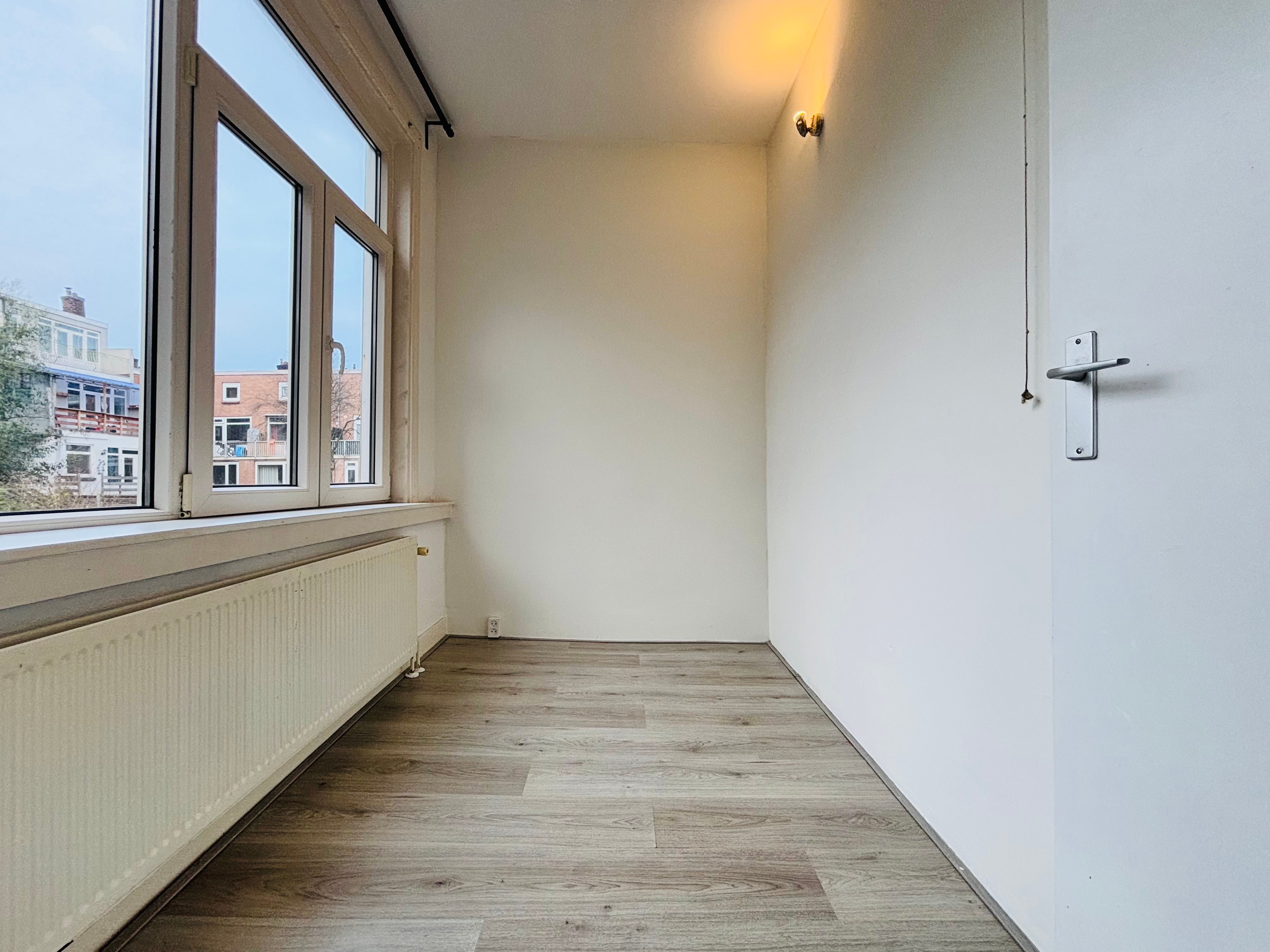 Studio te huur: Copernicusplein 1B, Schiedam