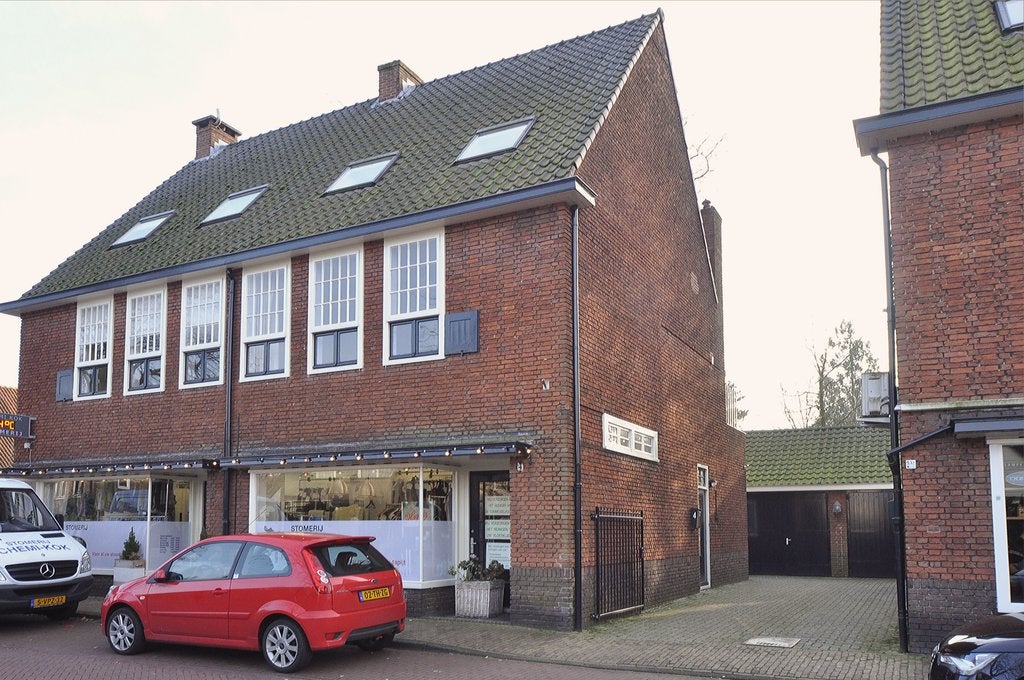 Laren – 1251PS