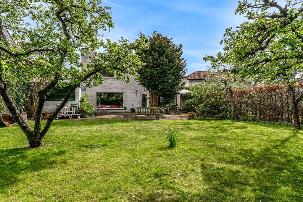 Vrijstaande woning te koop: Heemraadschapslaan 34, Amstelveen