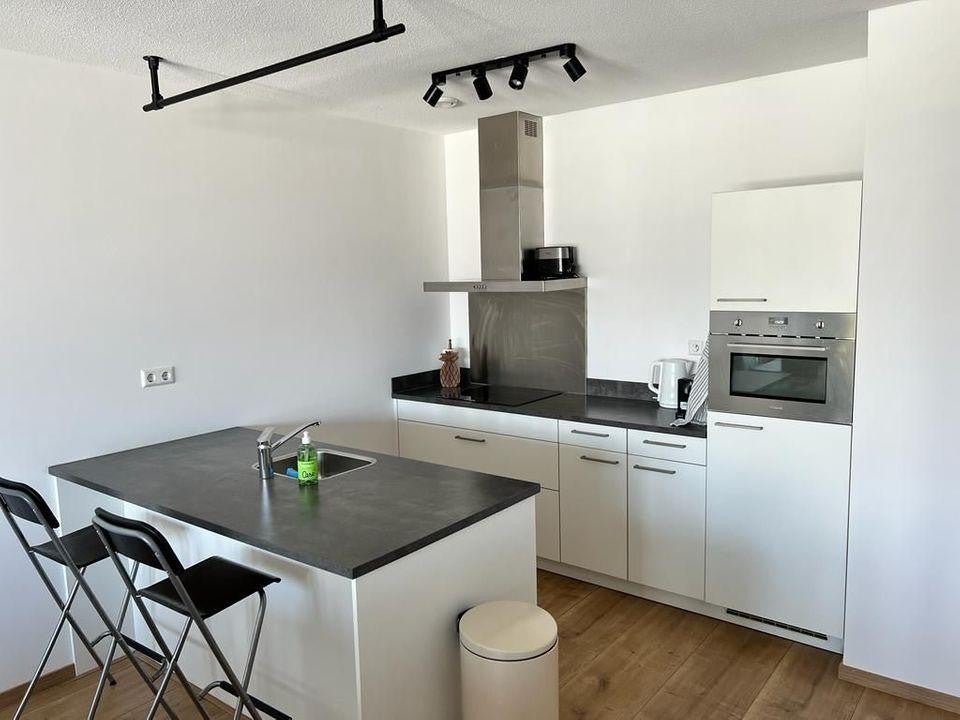 Woning te huur: Kruisplein, Rotterdam