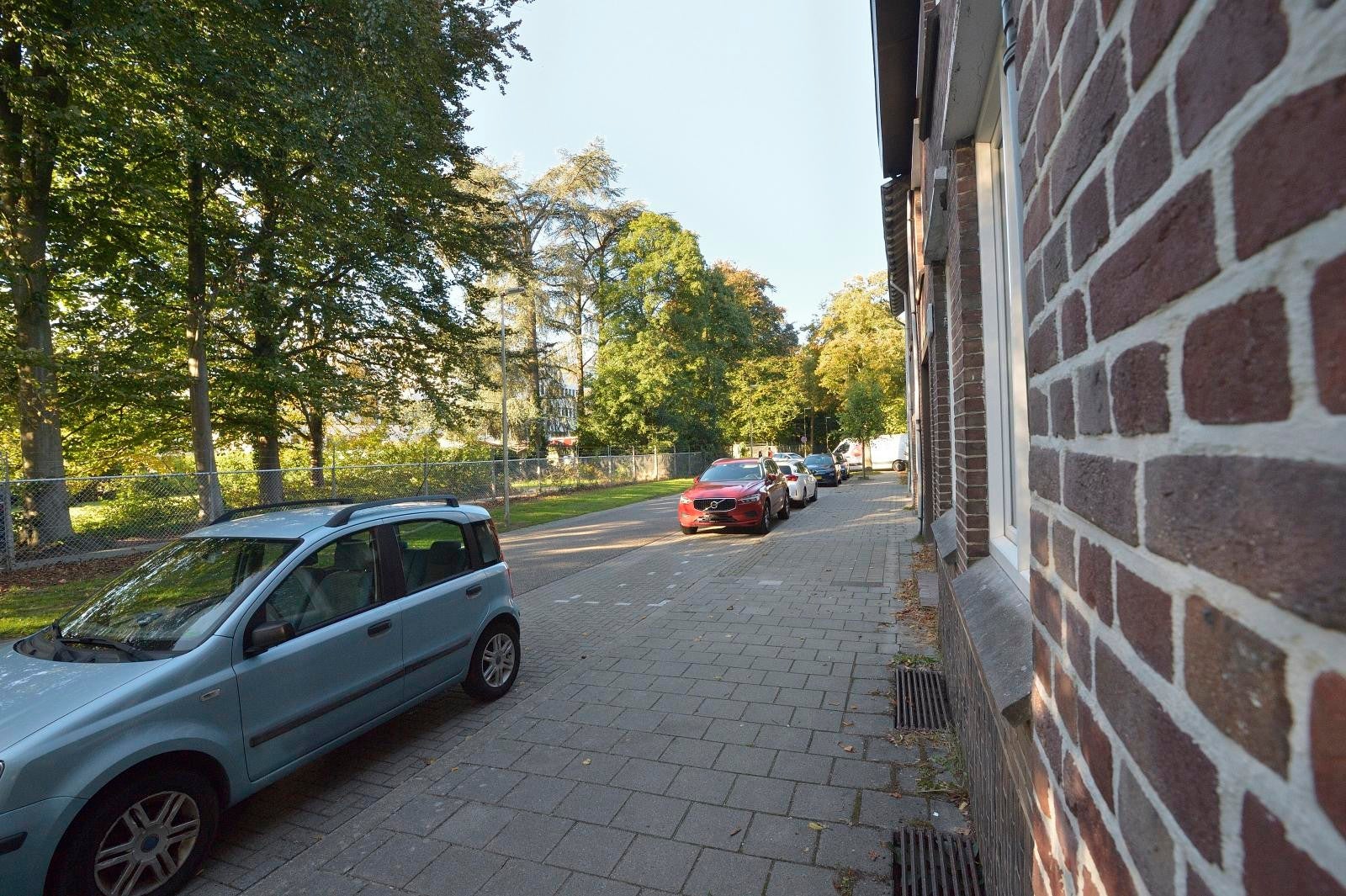 Tussenwoning te koop: Oliemolenstraat 83, Heerlen