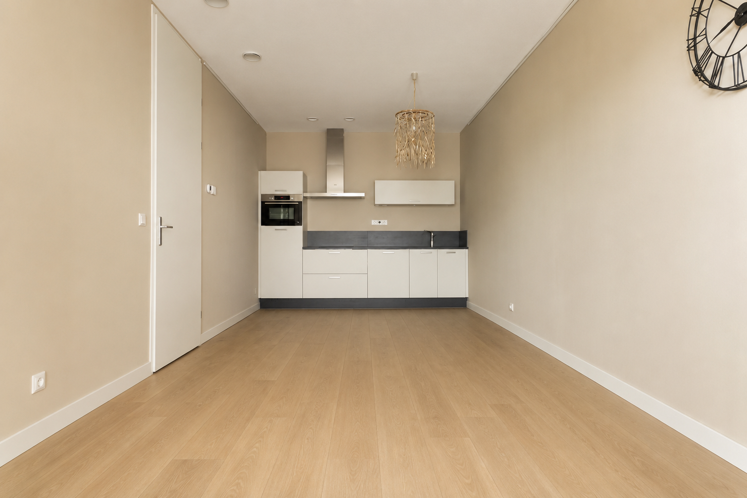 Flat Eiffelstraat 109