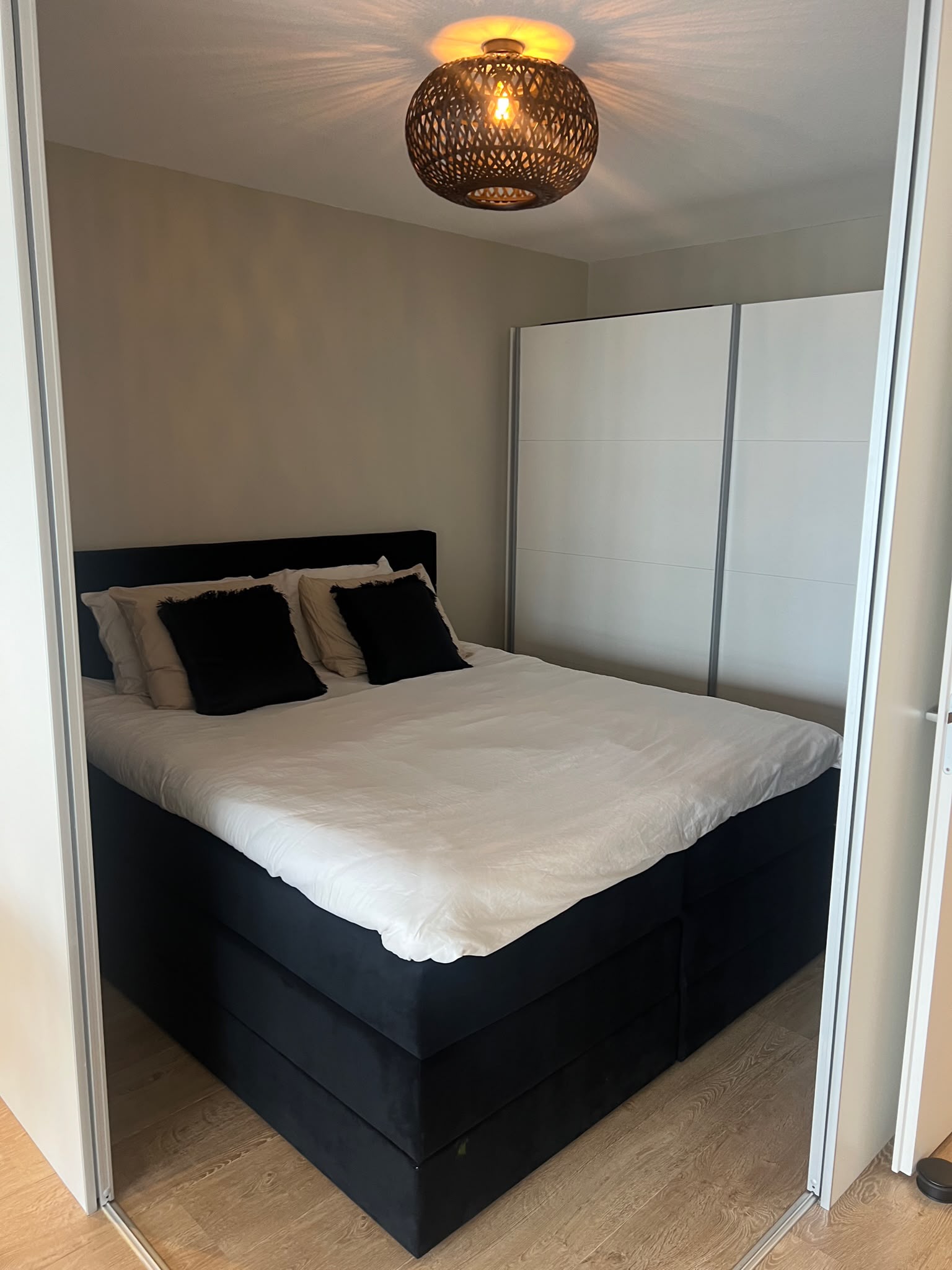 Woning te huur: Raadhuisplein, Hoofddorp