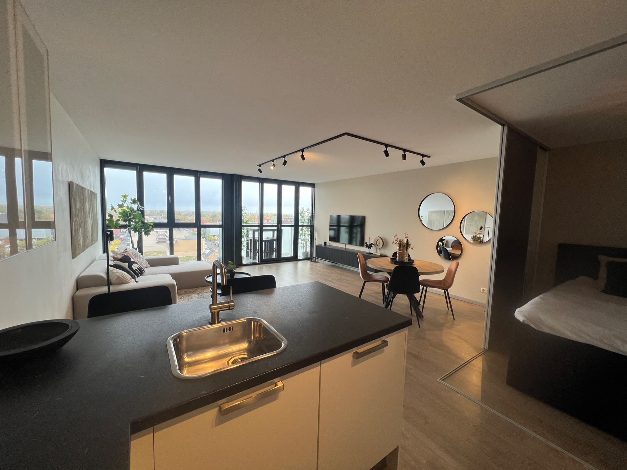 Woning te huur: Raadhuisplein, Hoofddorp