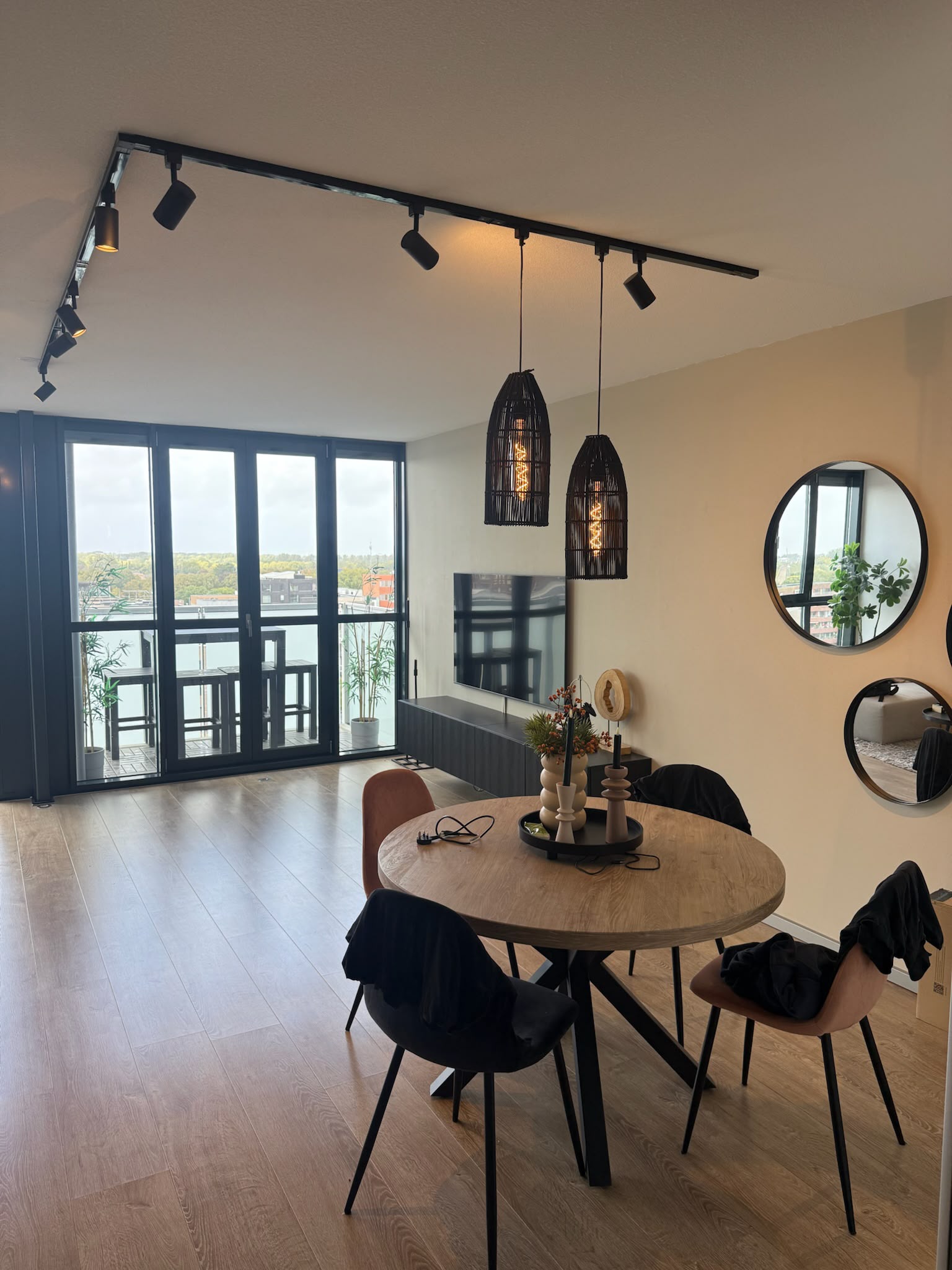 Woning te huur: Raadhuisplein, Hoofddorp