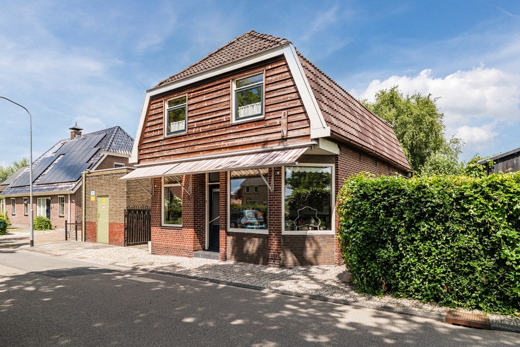 Huis 60e laan 1 in Wildervank