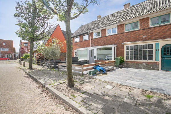 Huis Van Leeuwenhoekstraat in Den Helder