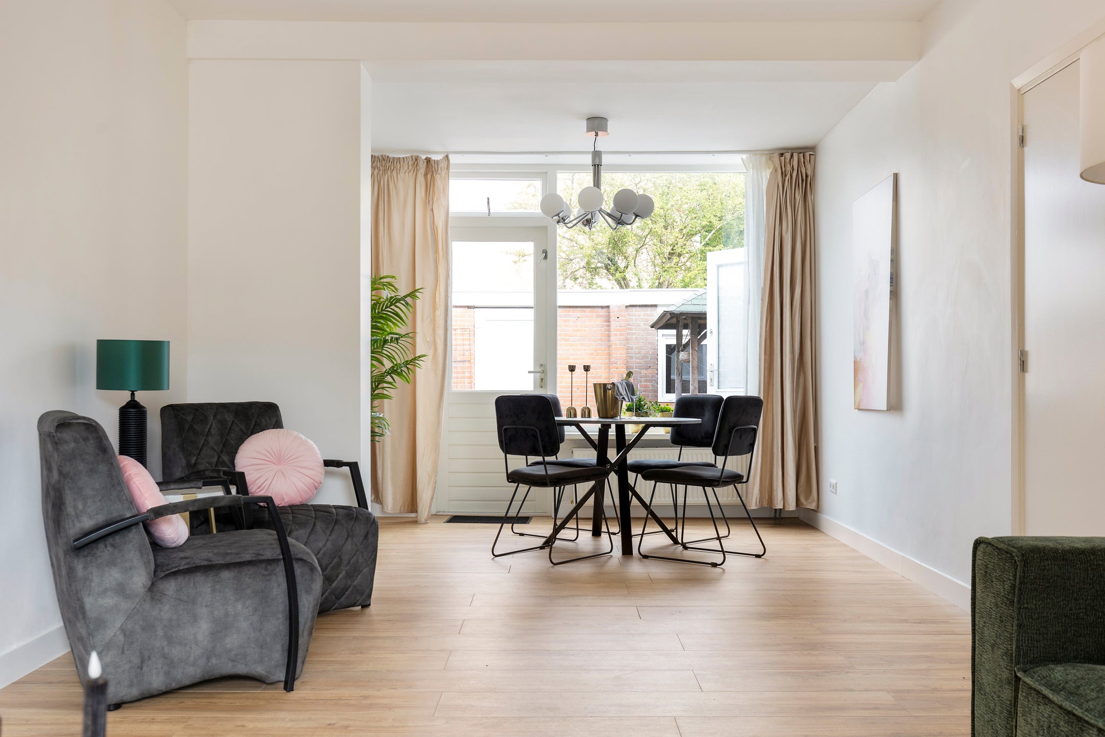 Hoekwoning te koop: Ribesstraat 1, Groningen