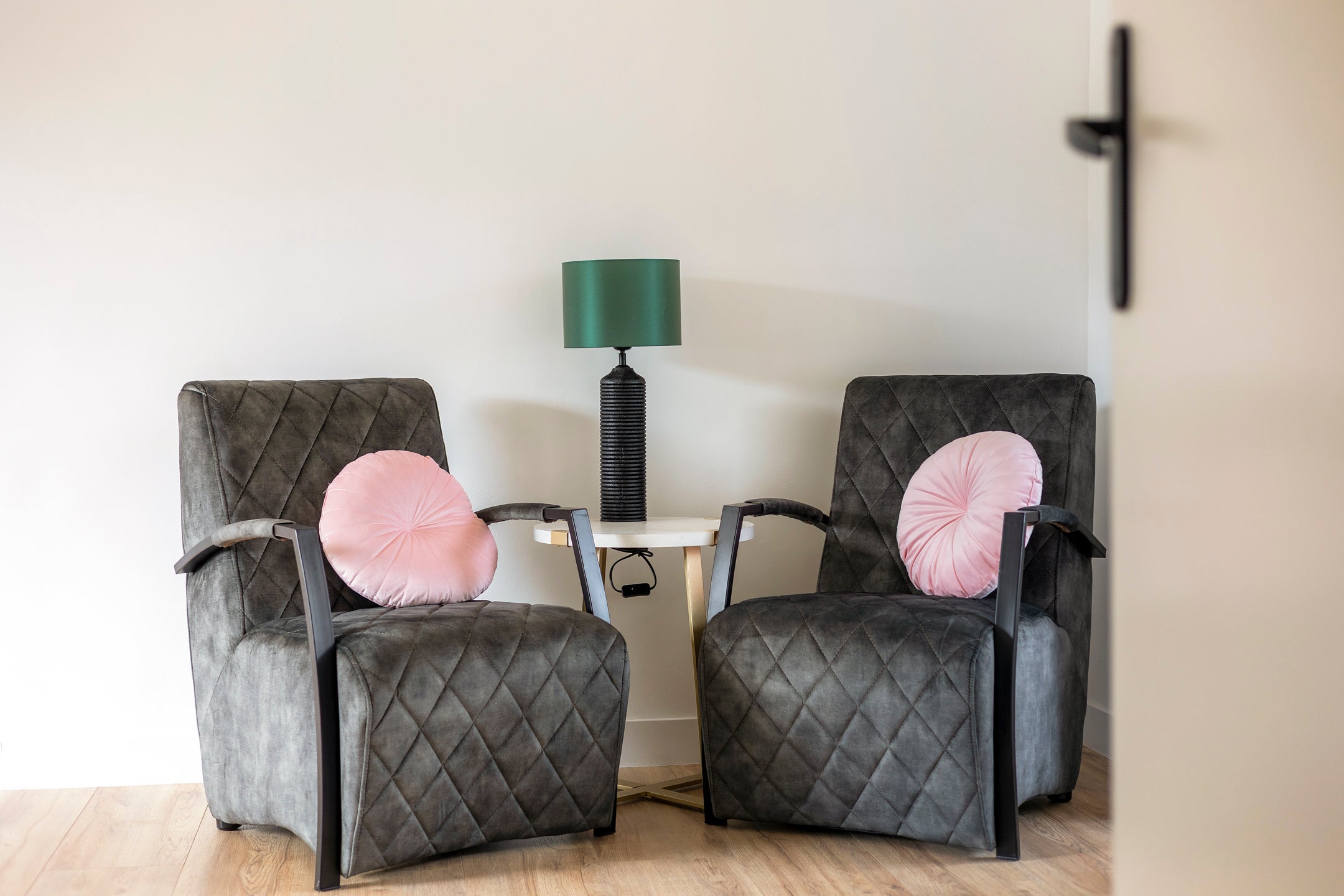 Hoekwoning te koop: Ribesstraat 1, Groningen
