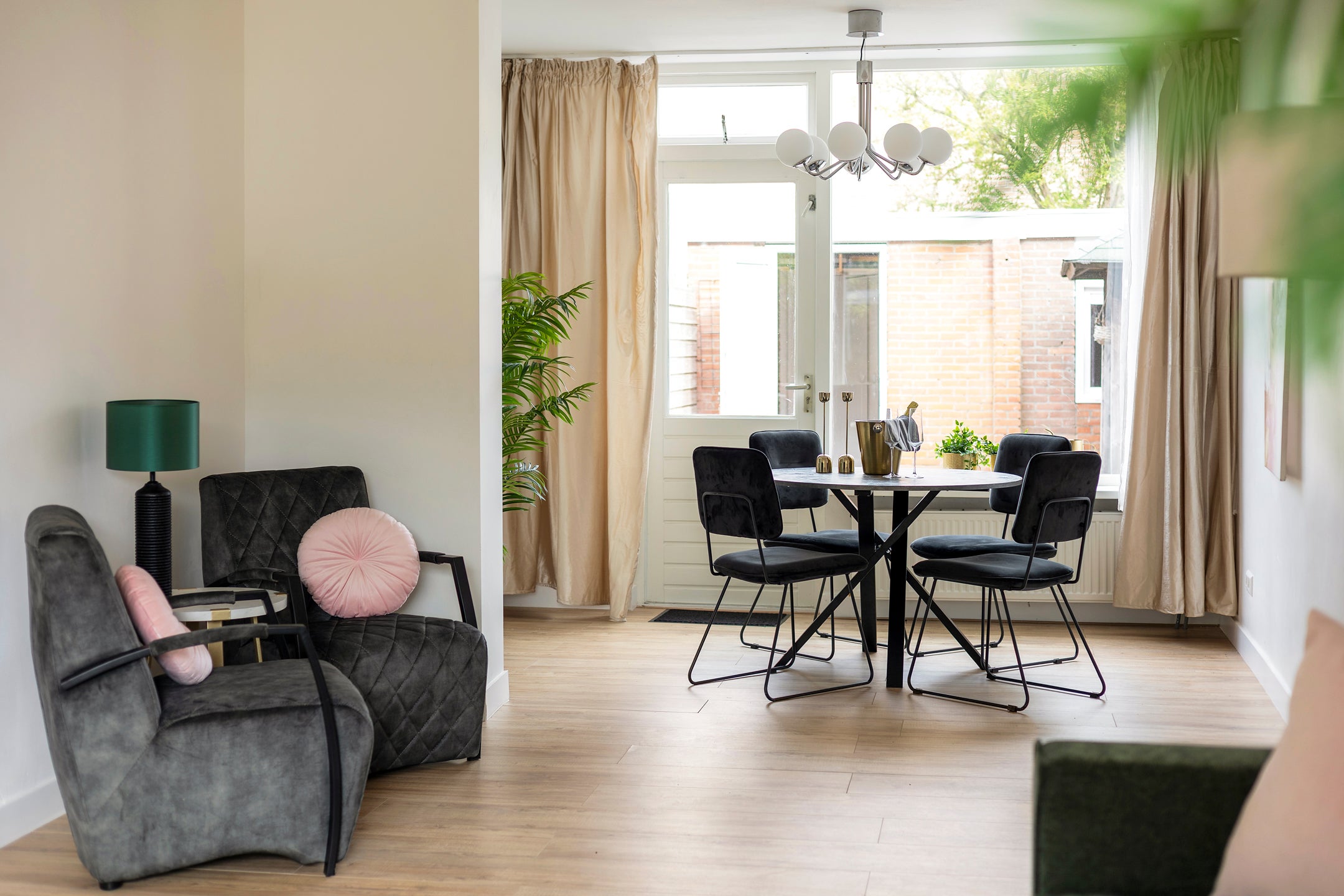 Hoekwoning te koop: Ribesstraat 1, Groningen