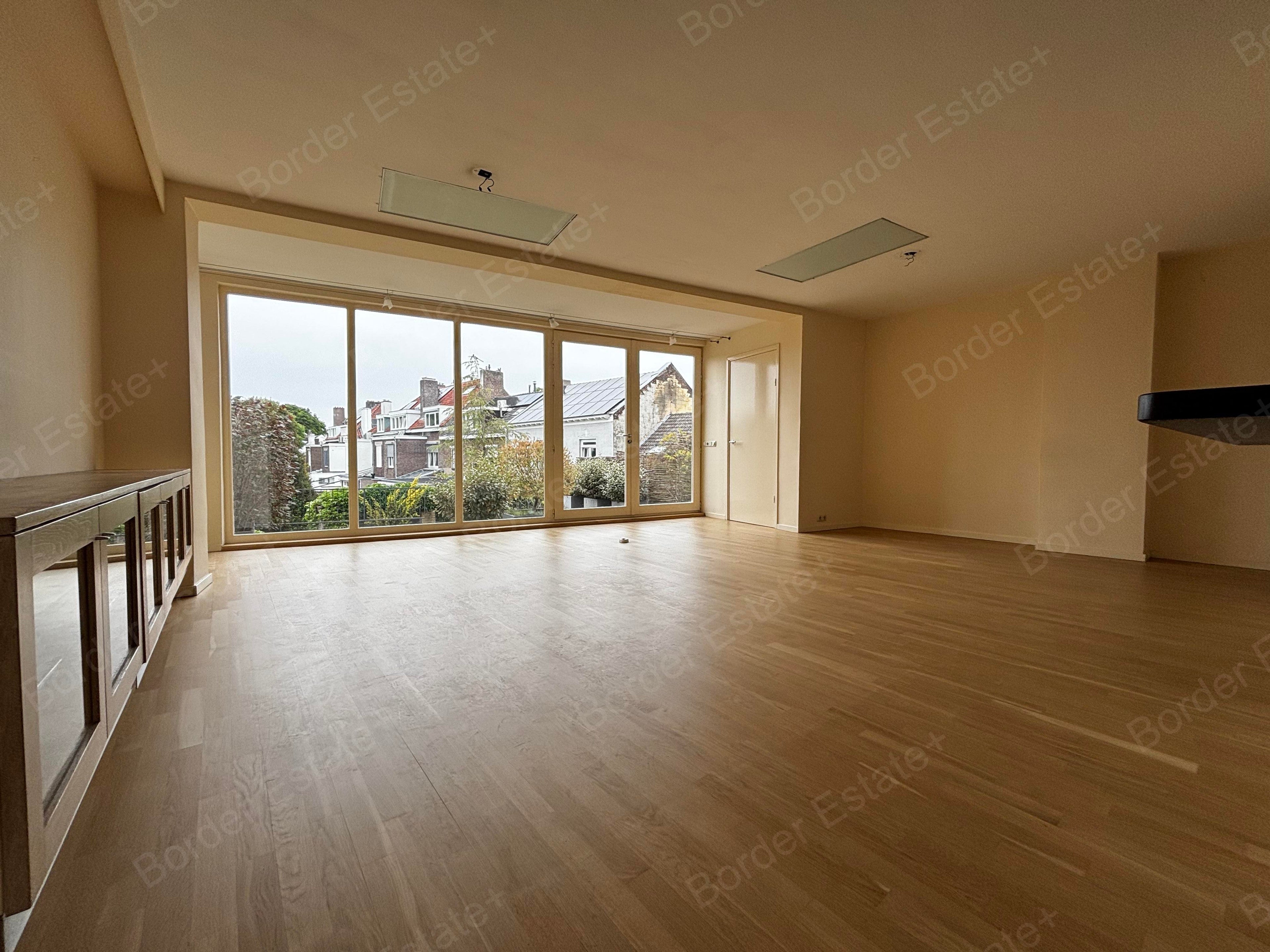 Woning te huur: Mergelweg, Maastricht