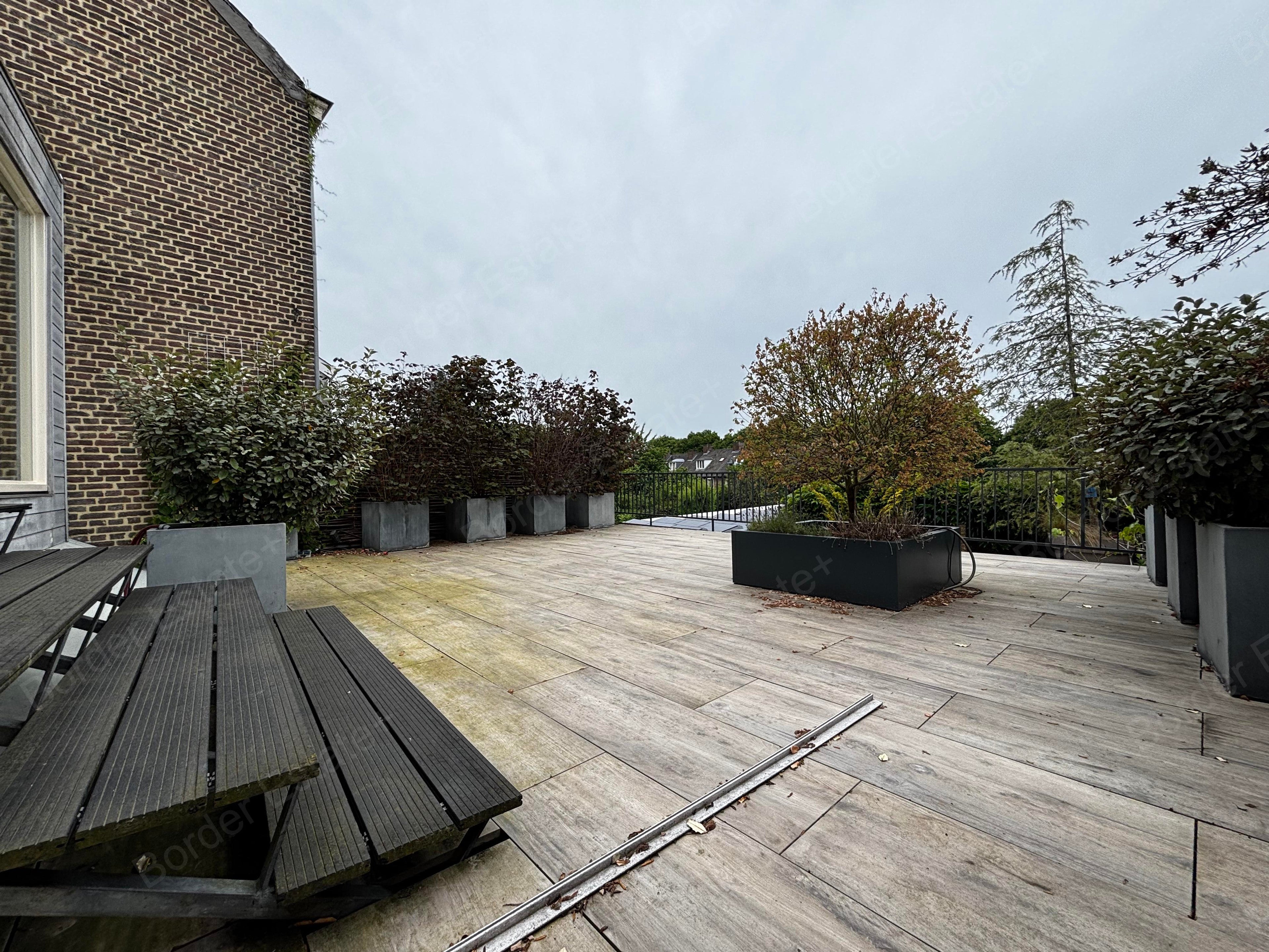 Woning te huur: Mergelweg, Maastricht