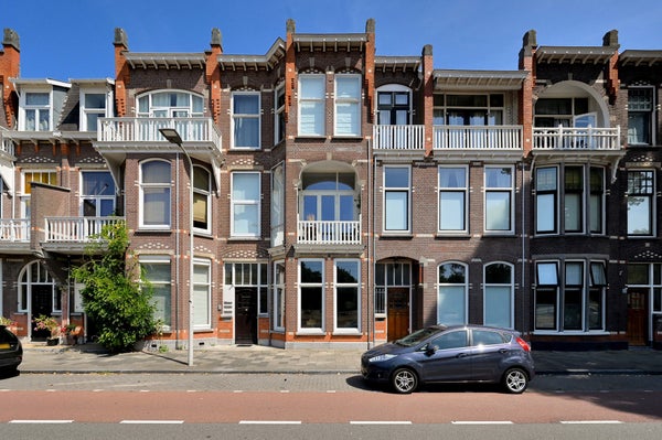Flat Van Boetzelaerlaan in Den Haag