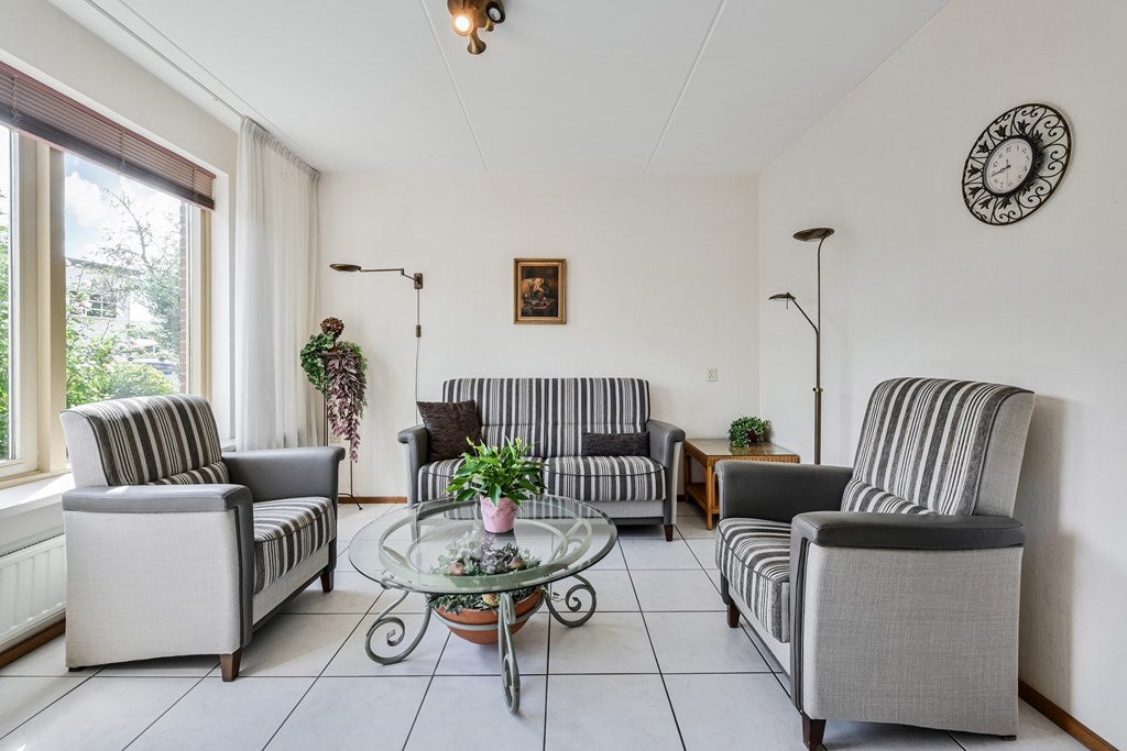 Tussenwoning te koop: Kievitsbloem 21, Nootdorp