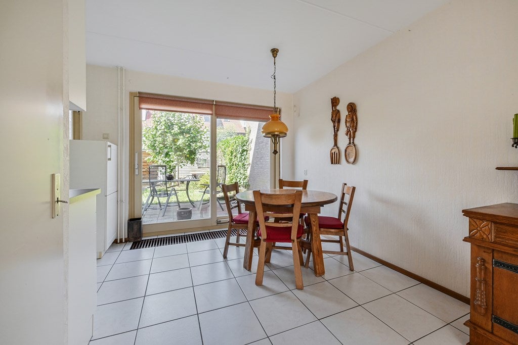 Tussenwoning te koop: Kievitsbloem 21, Nootdorp