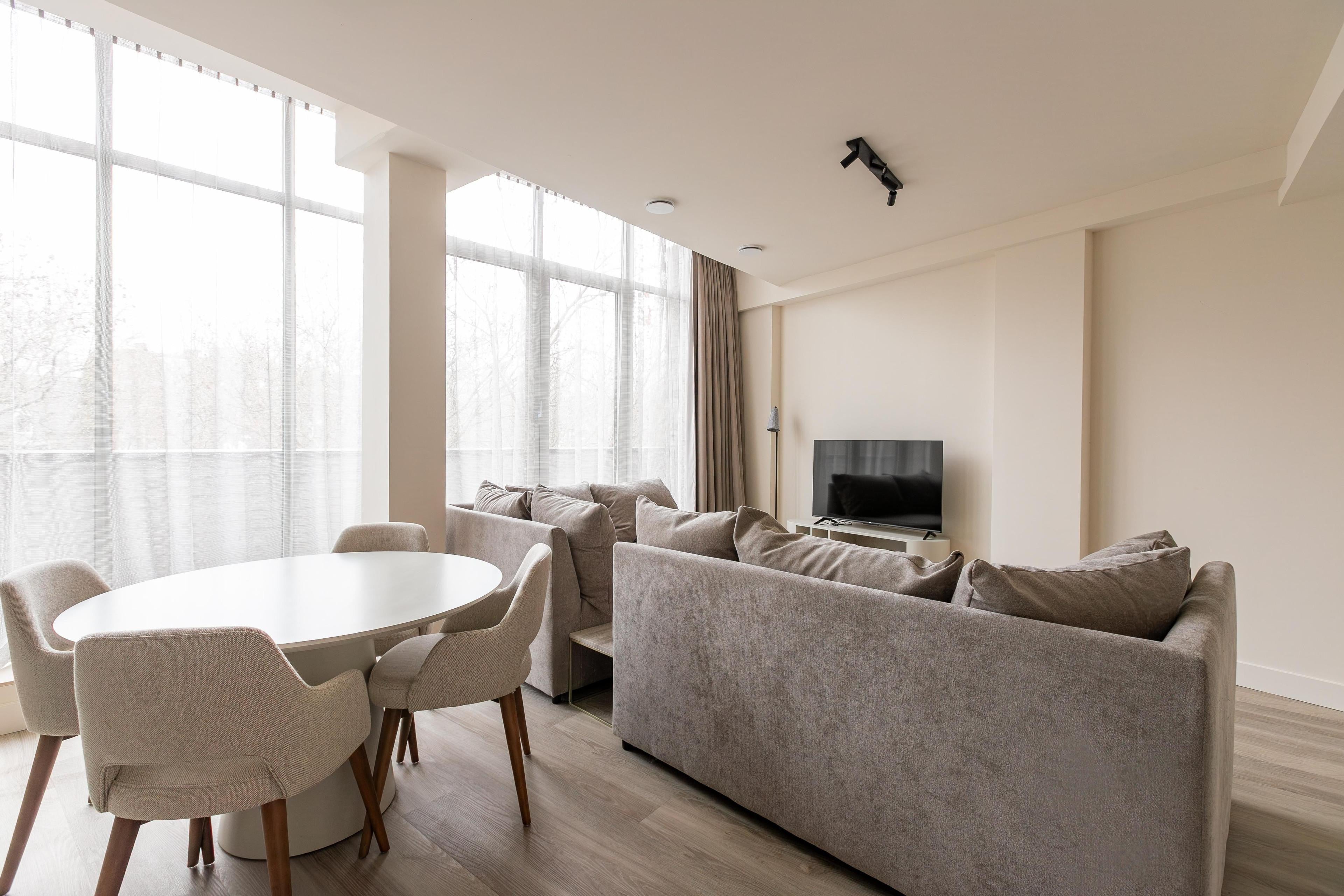 Flat Mathenesserlaan 210 P