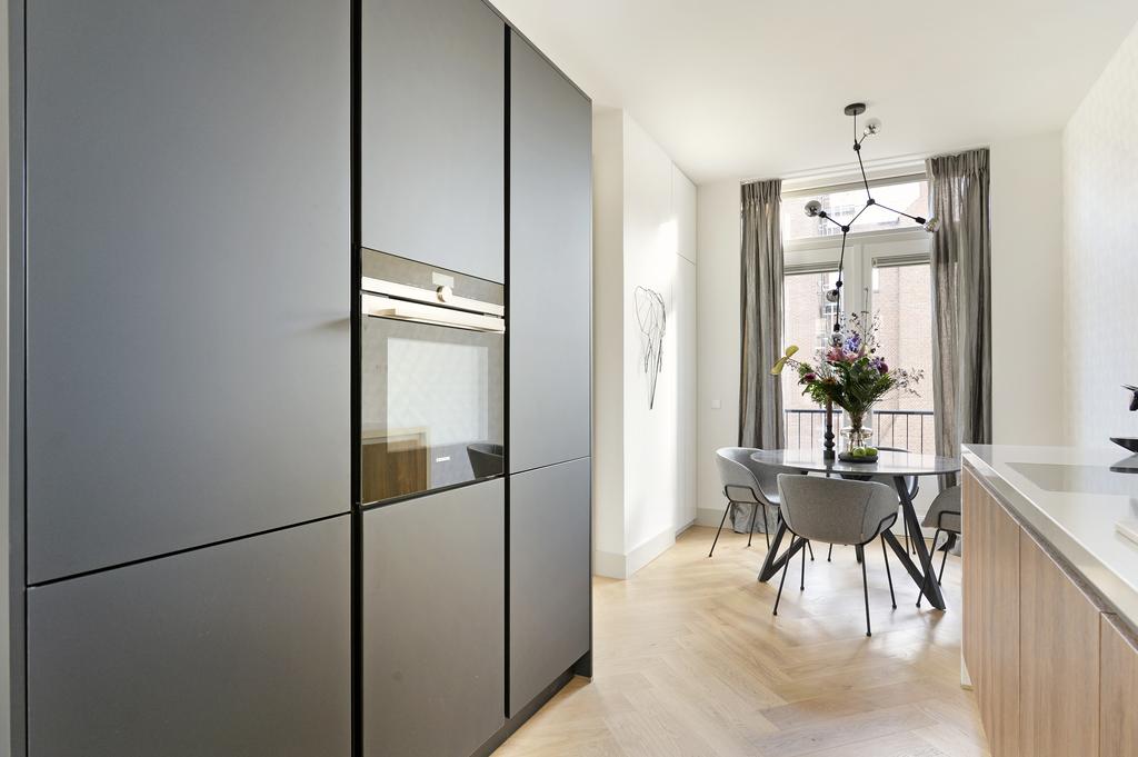 Woning te huur: Pieter Cornelisz. Hooftstraat, Amsterdam
