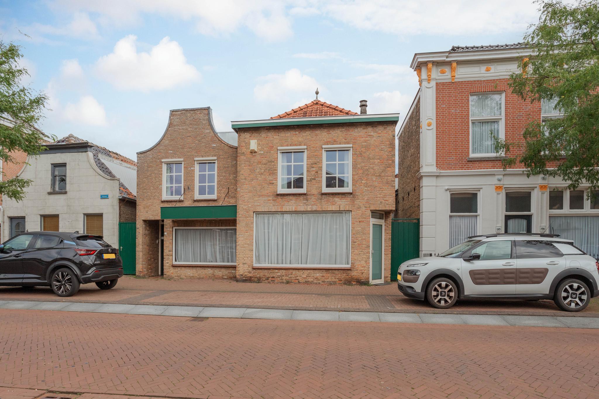Huis Heereplein 12 in Raamsdonksveer