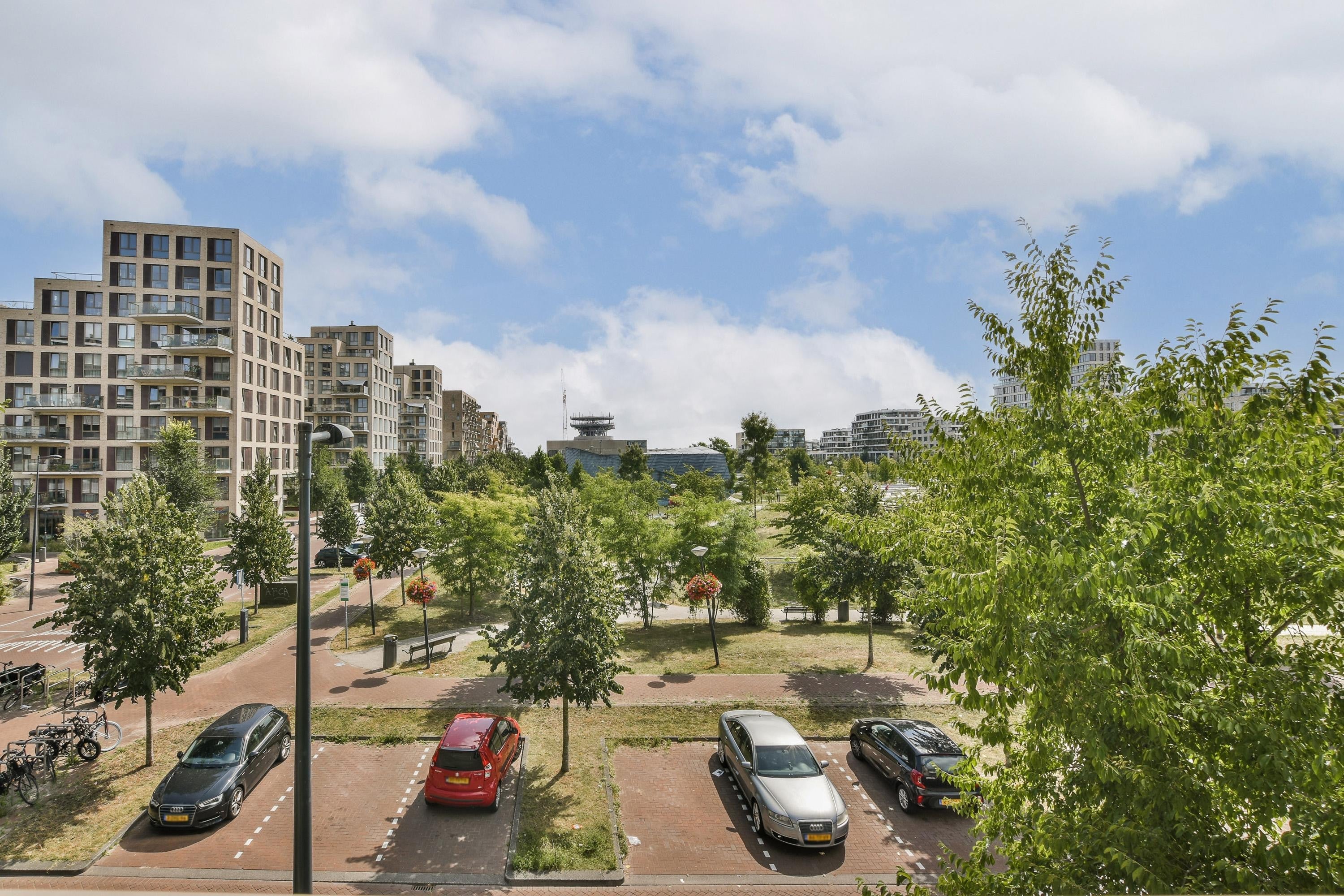 Studio te huur: Rie Mastenbroekstraat 39, Amsterdam