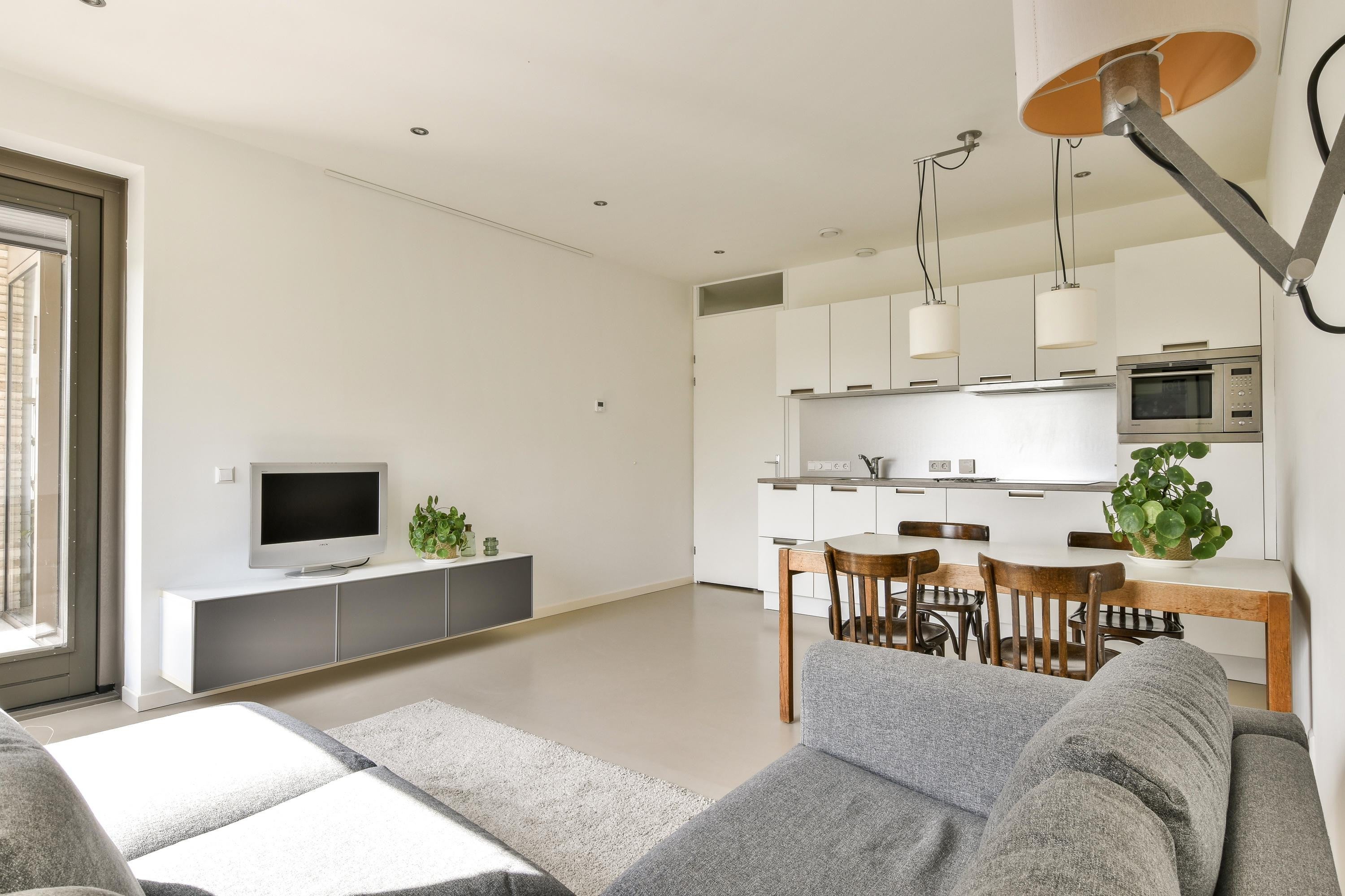 Studio te huur: Rie Mastenbroekstraat 39, Amsterdam
