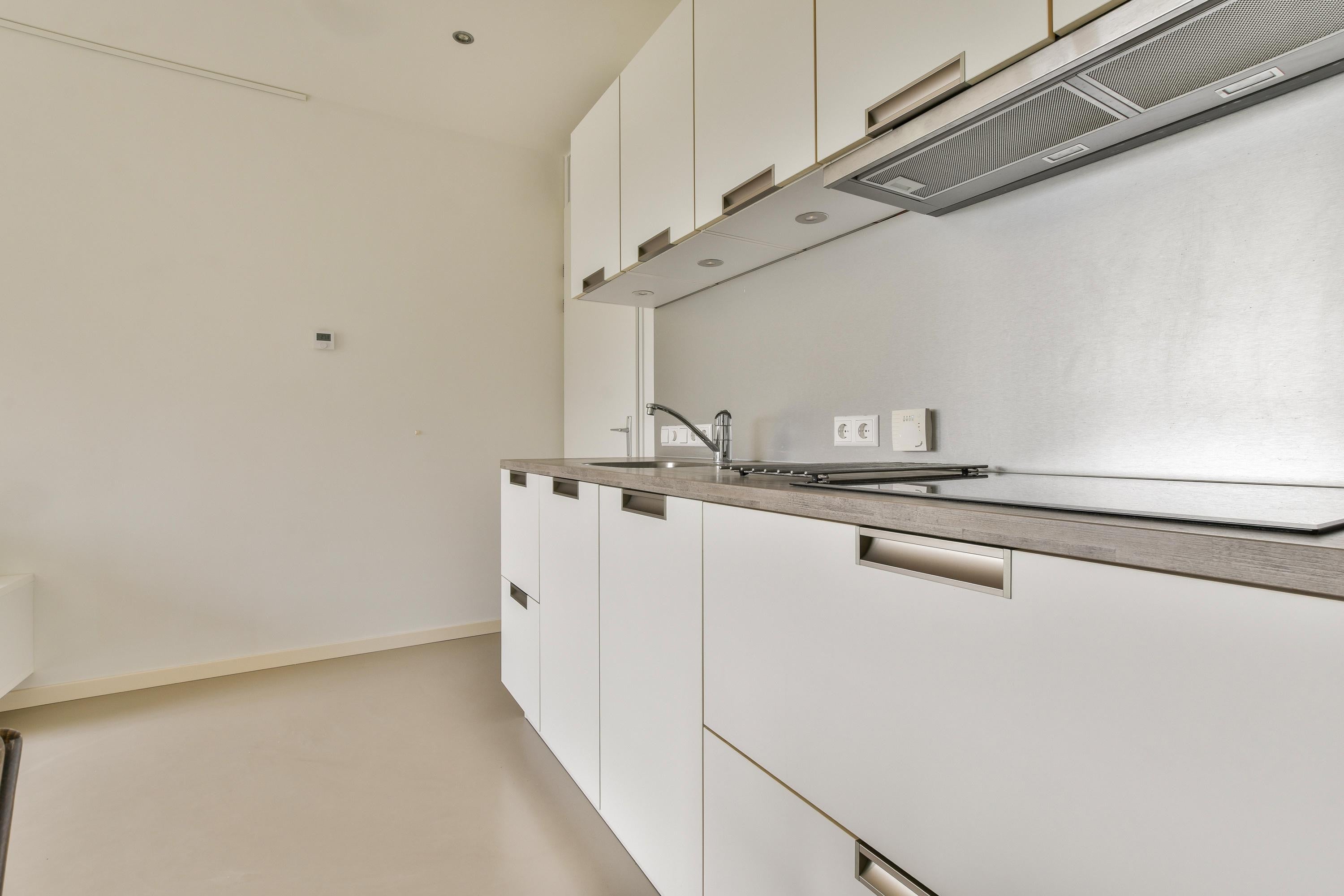 Studio te huur: Rie Mastenbroekstraat 39, Amsterdam